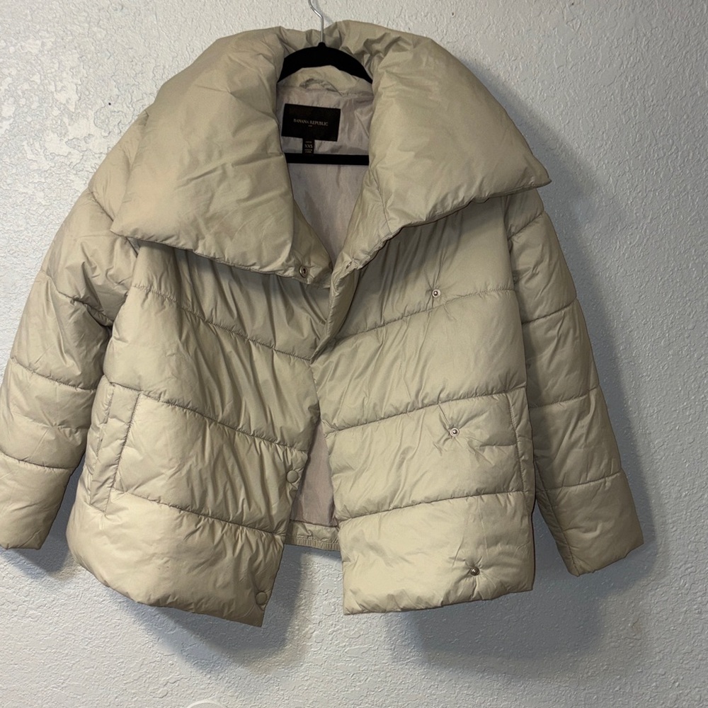 Banana Republic Beige Puffer Jacket